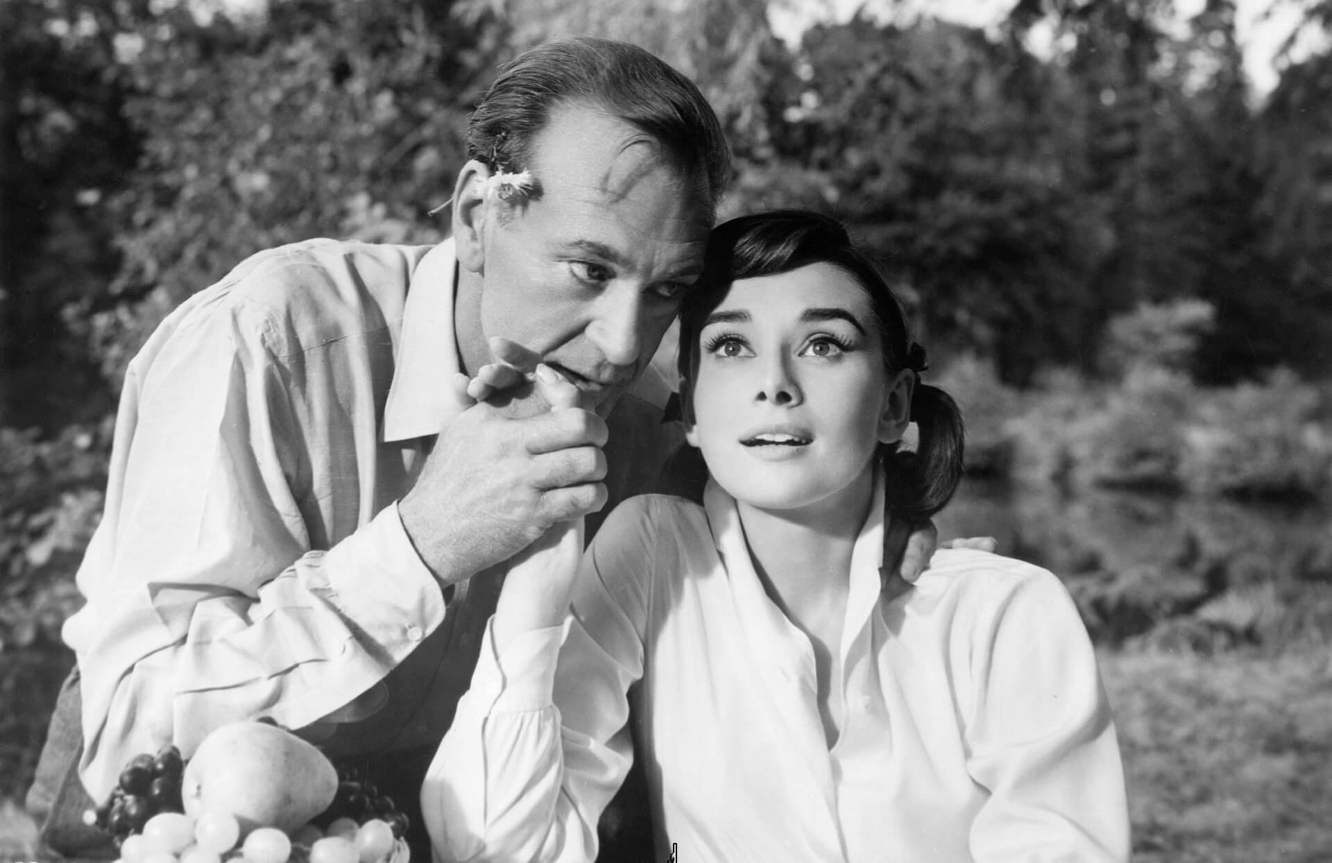 Read more about the article Recenzie – Love in the Afternoon (1957) – Toți se iubesc la Paris